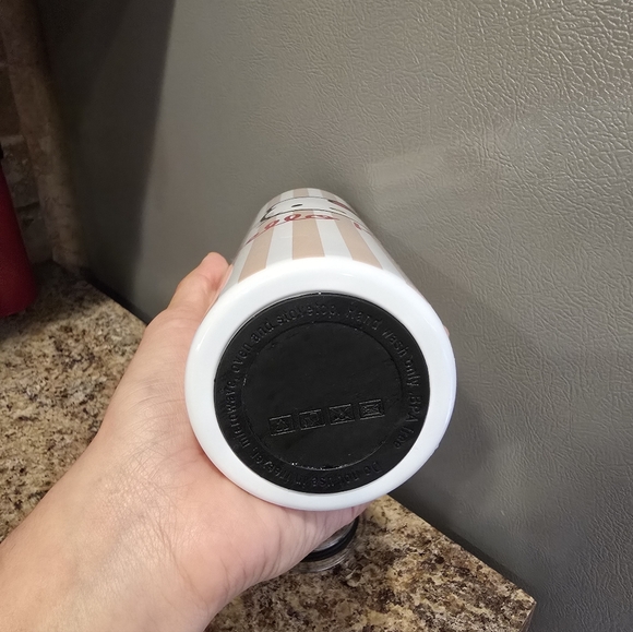 Hello‎ Kitty Tumblr - Picture 3 of 4